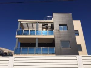 appartment from the road